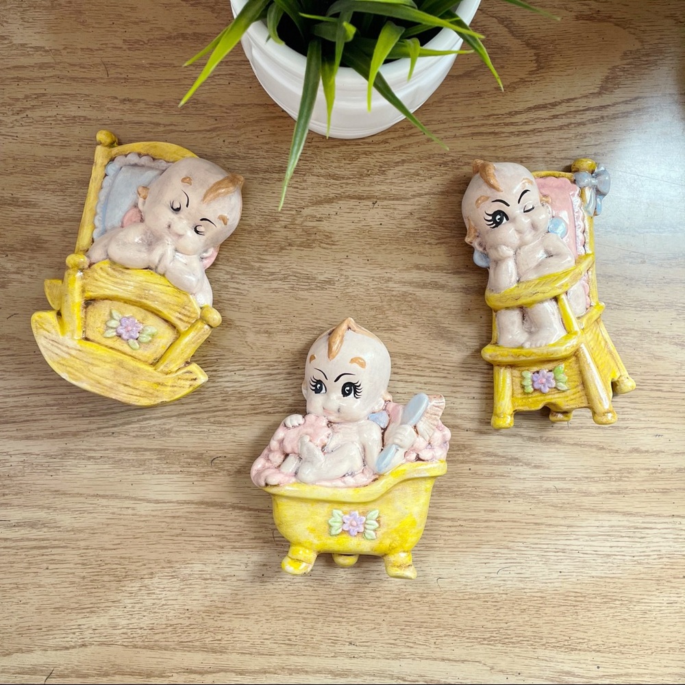 Vintage Chalkware 3-pc Baby Wall Deco